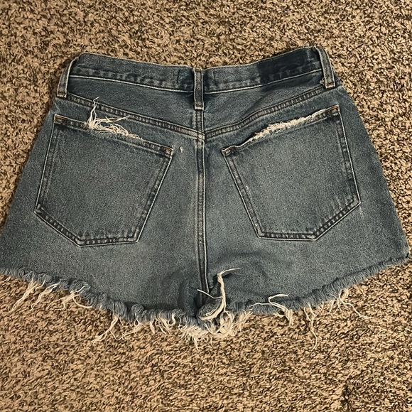 Abercrombie Denim Mid Rise Boyfriend Short - Picture 2 of 6